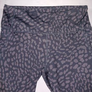 DAISY FUENTES FIT ANIMAL PRINT ACTIVEWEAR LEGGINGS